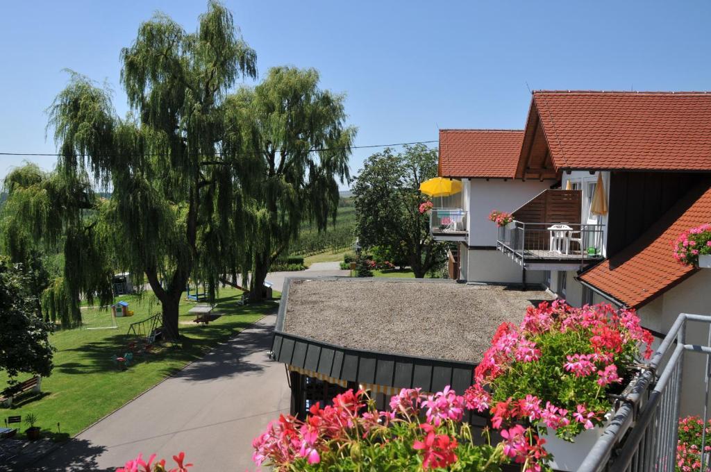 Landhotel Schellenberg Uberlingen Ngoại thất bức ảnh
